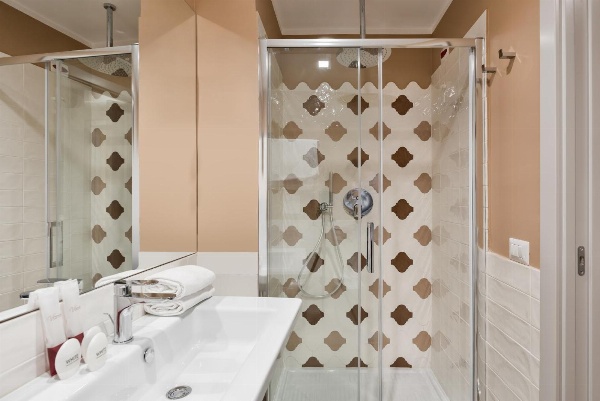 Reginella Suites image 2